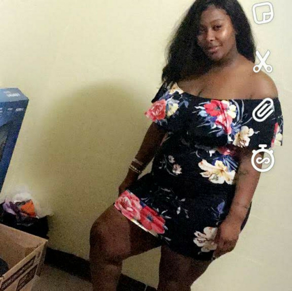 Dress - Picture 4 of 4